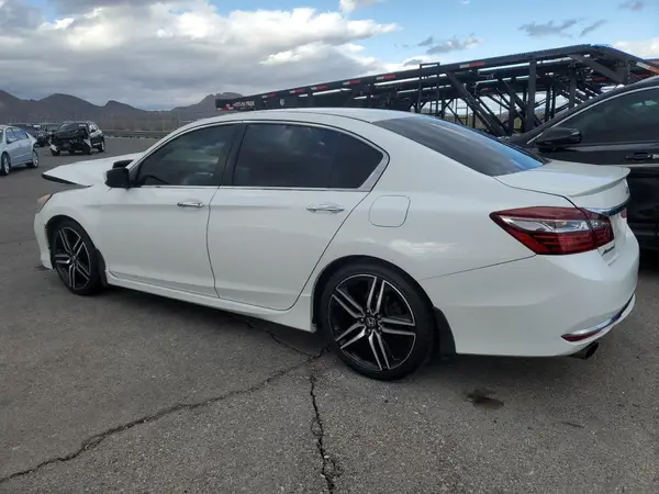 1HGCR2F16HA052822 2017 HONDA ACCORD - Image 2
