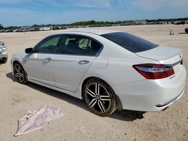 1HGCR2F16HA053033 2017 HONDA ACCORD - Image 2
