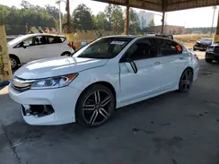 1HGCR2F16HA055915 2017 HONDA ACCORD