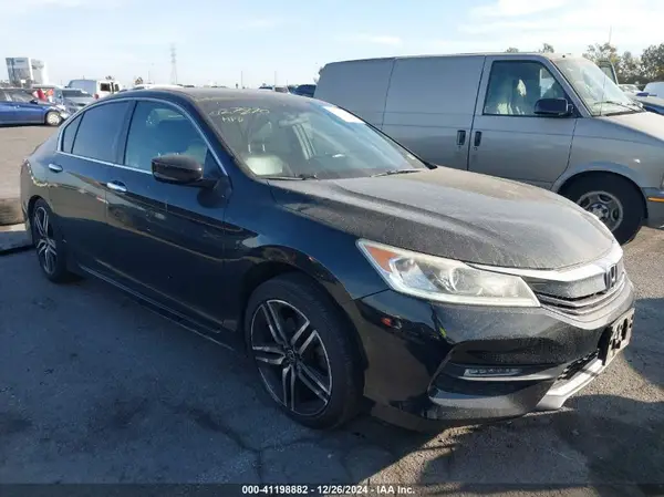 1HGCR2F16HA067529 2017 HONDA ACCORD - Image 1