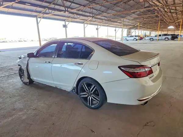 1HGCR2F16HA080698 2017 HONDA ACCORD - Image 2