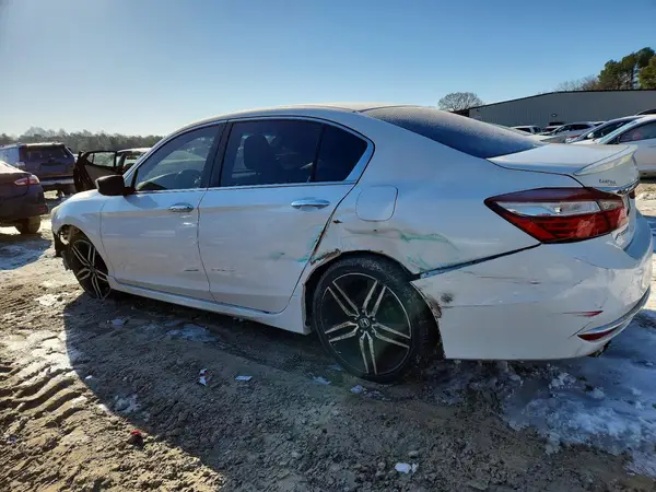 1HGCR2F16HA117670 2017 HONDA ACCORD - Image 2