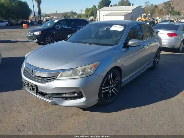 1HGCR2F16HA153214 2017 HONDA ACCORD - Image 2