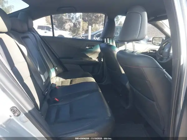 1HGCR2F16HA153214 2017 HONDA ACCORD - Image 8
