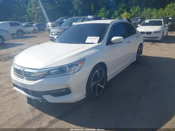 1HGCR2F16HA159563 2017 HONDA ACCORD - Image 2