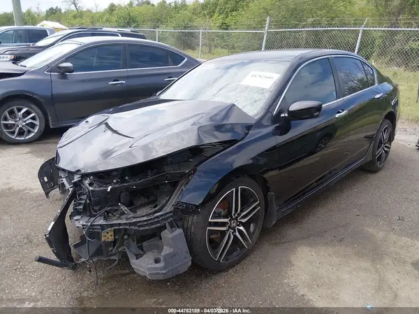 1HGCR2F16HA160468 2017 HONDA ACCORD - Image 2