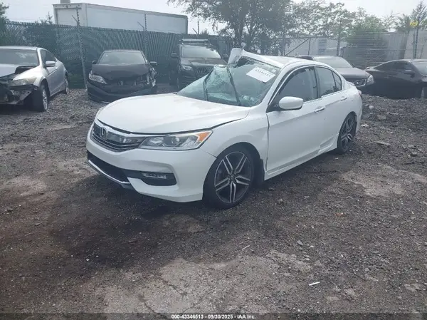 1HGCR2F16HA196502 2017 HONDA ACCORD - Image 2