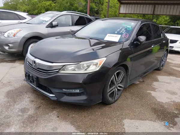 1HGCR2F16HA236285 2017 HONDA ACCORD - Image 2