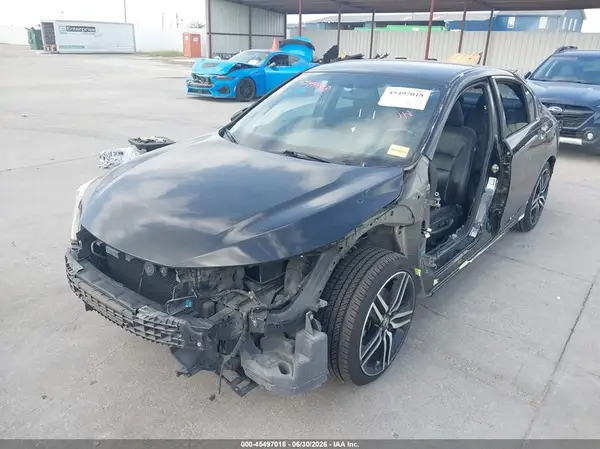 1HGCR2F16HA263518 2017 HONDA ACCORD - Image 2