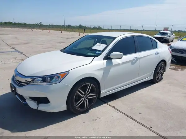 1HGCR2F16HA264491 2017 HONDA ACCORD - Image 2