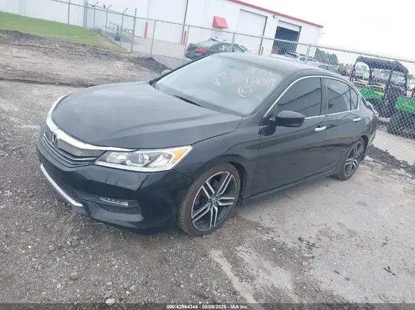1HGCR2F16HA274941 2017 HONDA ACCORD - Image 2