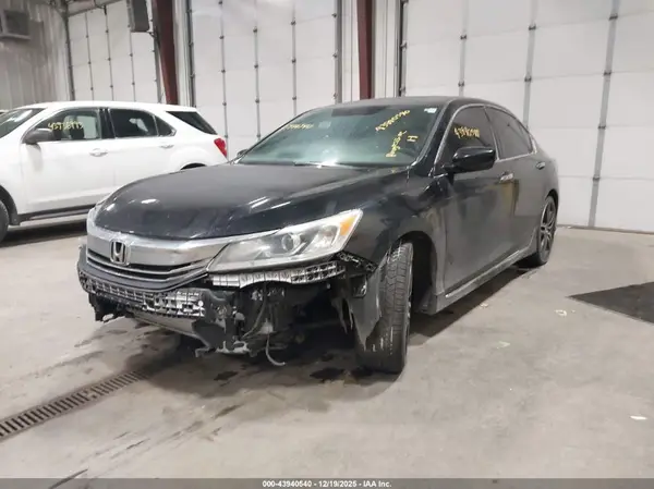 1HGCR2F16HA294428 2017 HONDA ACCORD - Image 2