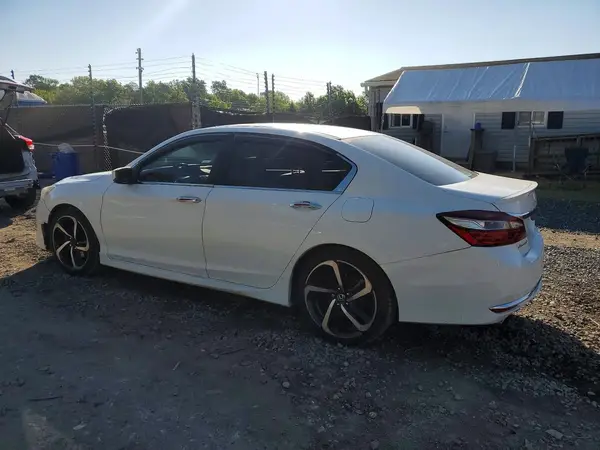 1HGCR2F16HA302995 2017 HONDA ACCORD - Image 2