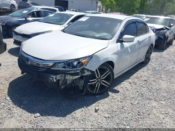 1HGCR2F17HA007520 2017 HONDA ACCORD - Image 2