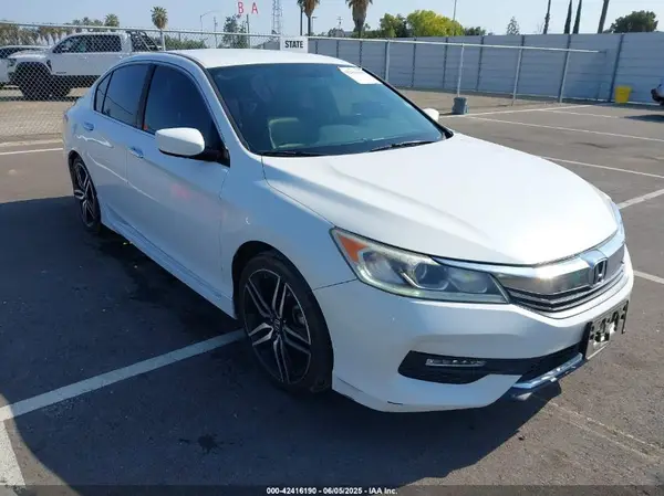 1HGCR2F17HA020316 2017 HONDA ACCORD - Image 1