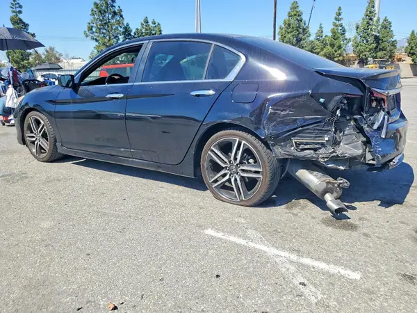 1HGCR2F17HA024768 2017 HONDA ACCORD - Image 2