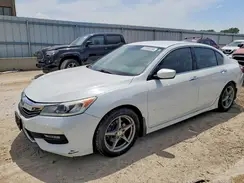1HGCR2F17HA028917 2017 HONDA ACCORD