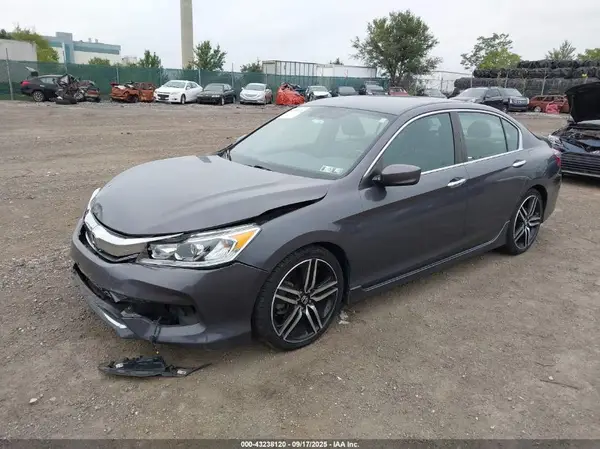 1HGCR2F17HA035088 2017 HONDA ACCORD - Image 2