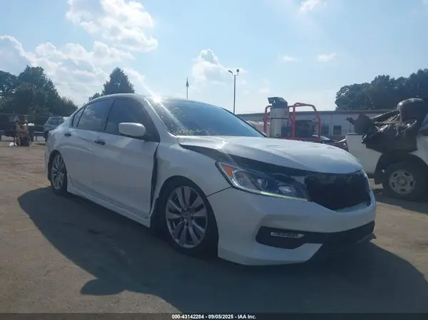 1HGCR2F17HA040887 2017 HONDA ACCORD - Image 1