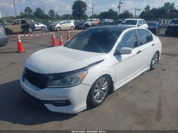 1HGCR2F17HA040887 2017 HONDA ACCORD - Image 2