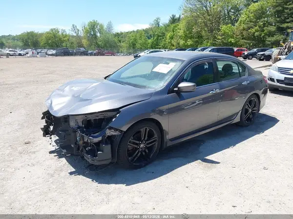 1HGCR2F17HA045149 2017 HONDA ACCORD - Image 2