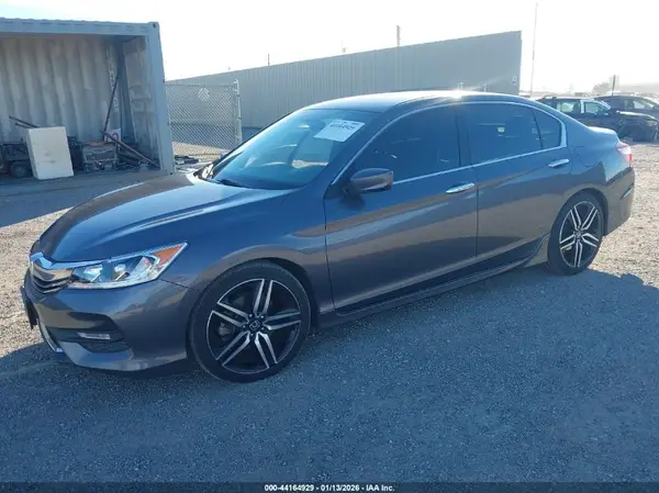 1HGCR2F17HA045605 2017 HONDA ACCORD - Image 2