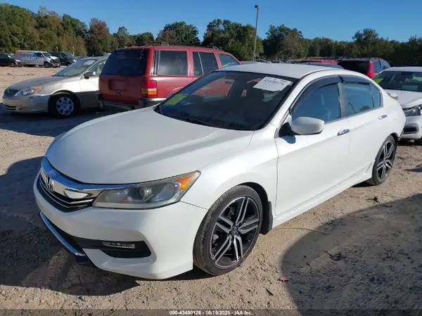 1HGCR2F17HA047290 2017 HONDA ACCORD - Image 2