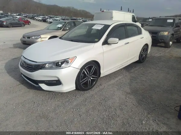 1HGCR2F17HA049220 2017 HONDA ACCORD - Image 2