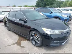 1HGCR2F17HA069581 2017 HONDA ACCORD