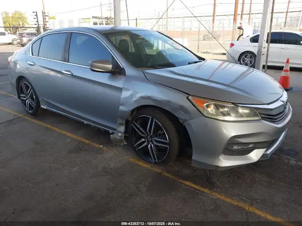 1HGCR2F17HA136440 2017 HONDA ACCORD - Image 1