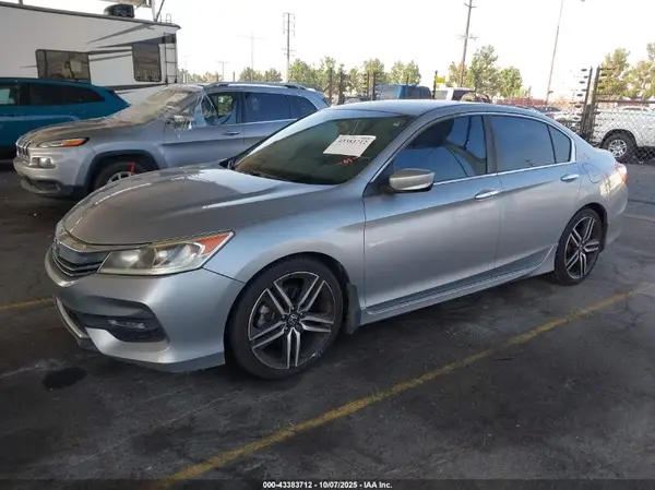 1HGCR2F17HA136440 2017 HONDA ACCORD - Image 2