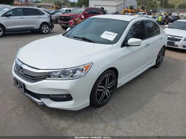 1HGCR2F17HA142819 2017 HONDA ACCORD - Image 2