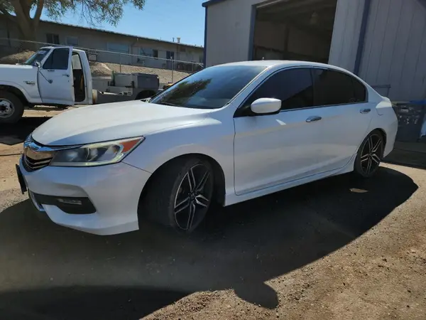 1HGCR2F17HA159541 2017 HONDA ACCORD - Image 1