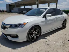 1HGCR2F17HA231712 2017 HONDA ACCORD