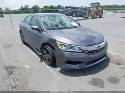 1HGCR2F17HA243861 2017 HONDA ACCORD