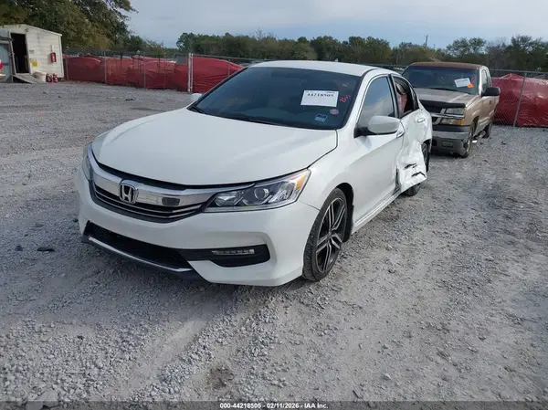 1HGCR2F17HA244752 2017 HONDA ACCORD - Image 2