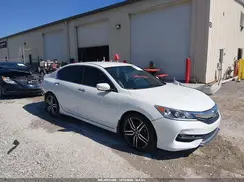 1HGCR2F17HA261387 2017 HONDA ACCORD