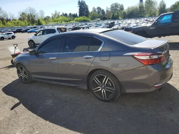 1HGCR2F17HA269540 2017 HONDA ACCORD - Image 2
