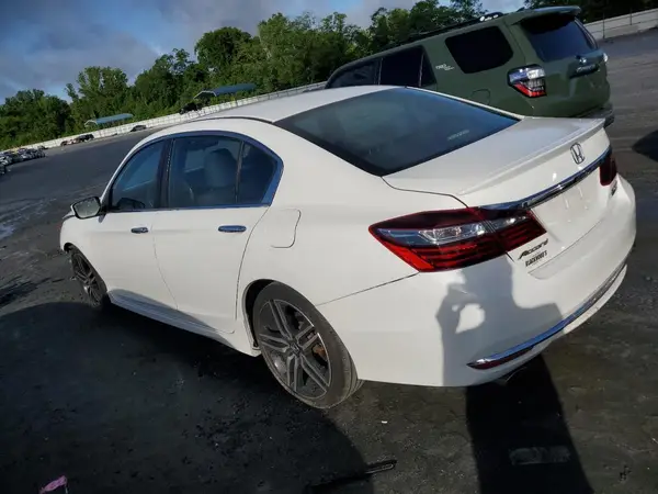 1HGCR2F17HA271059 2017 HONDA ACCORD - Image 2