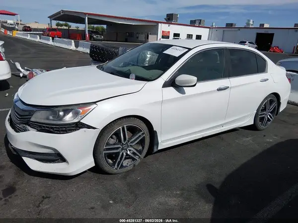 1HGCR2F18HA007526 2017 HONDA ACCORD - Image 2