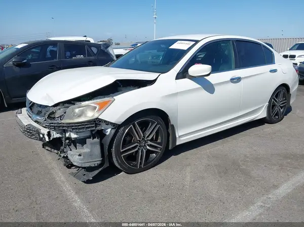 1HGCR2F18HA012595 2017 HONDA ACCORD - Image 2