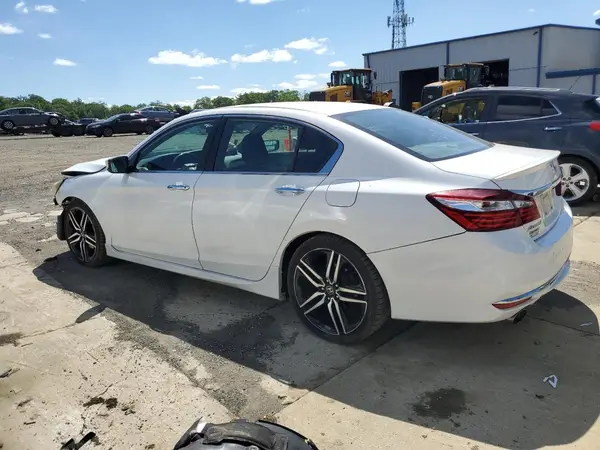 1HGCR2F18HA018316 2017 HONDA ACCORD - Image 2