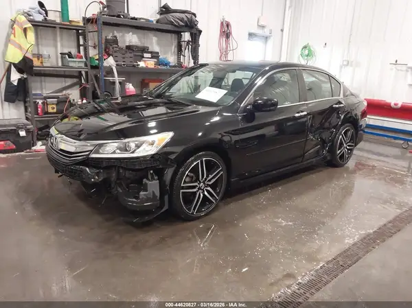 1HGCR2F18HA027503 2017 HONDA ACCORD - Image 2