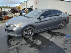 1HGCR2F18HA033723 2017 HONDA ACCORD