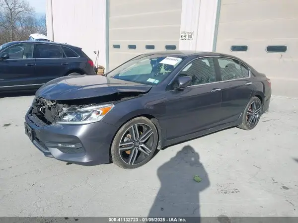1HGCR2F18HA035102 2017 HONDA ACCORD - Image 2