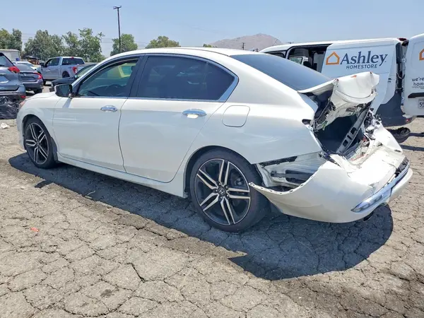 1HGCR2F18HA045094 2017 HONDA ACCORD - Image 2