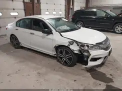 1HGCR2F18HA048092 2017 HONDA ACCORD