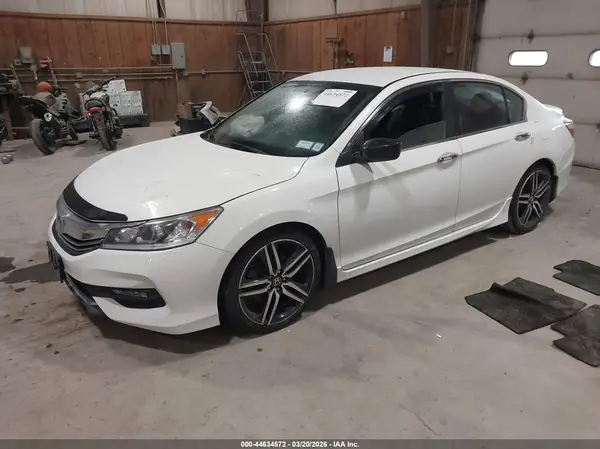 1HGCR2F18HA048092 2017 HONDA ACCORD - Image 2