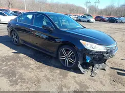 1HGCR2F18HA056239 2017 HONDA ACCORD
