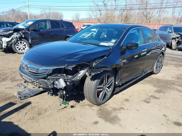 1HGCR2F18HA056239 2017 HONDA ACCORD - Image 2
